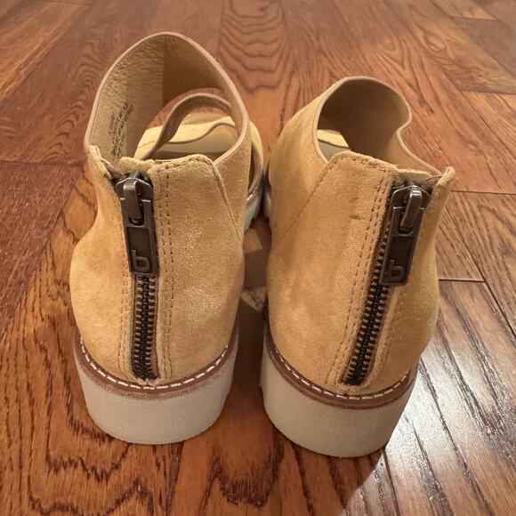 Bionica Daela BI0025807 Womens Sandals 7 Yellow Leather Lug Sole Zipper Strap - Picture 13 of 15